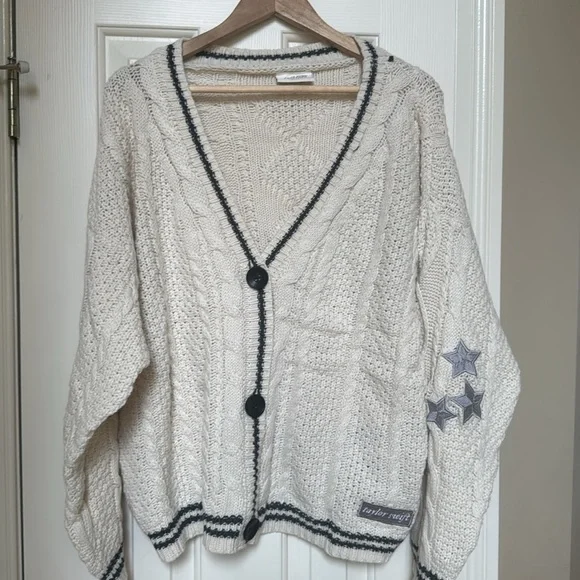 TAYLOR SWIFT FOLKLORE CARDIGAN - Picture 1 of 9